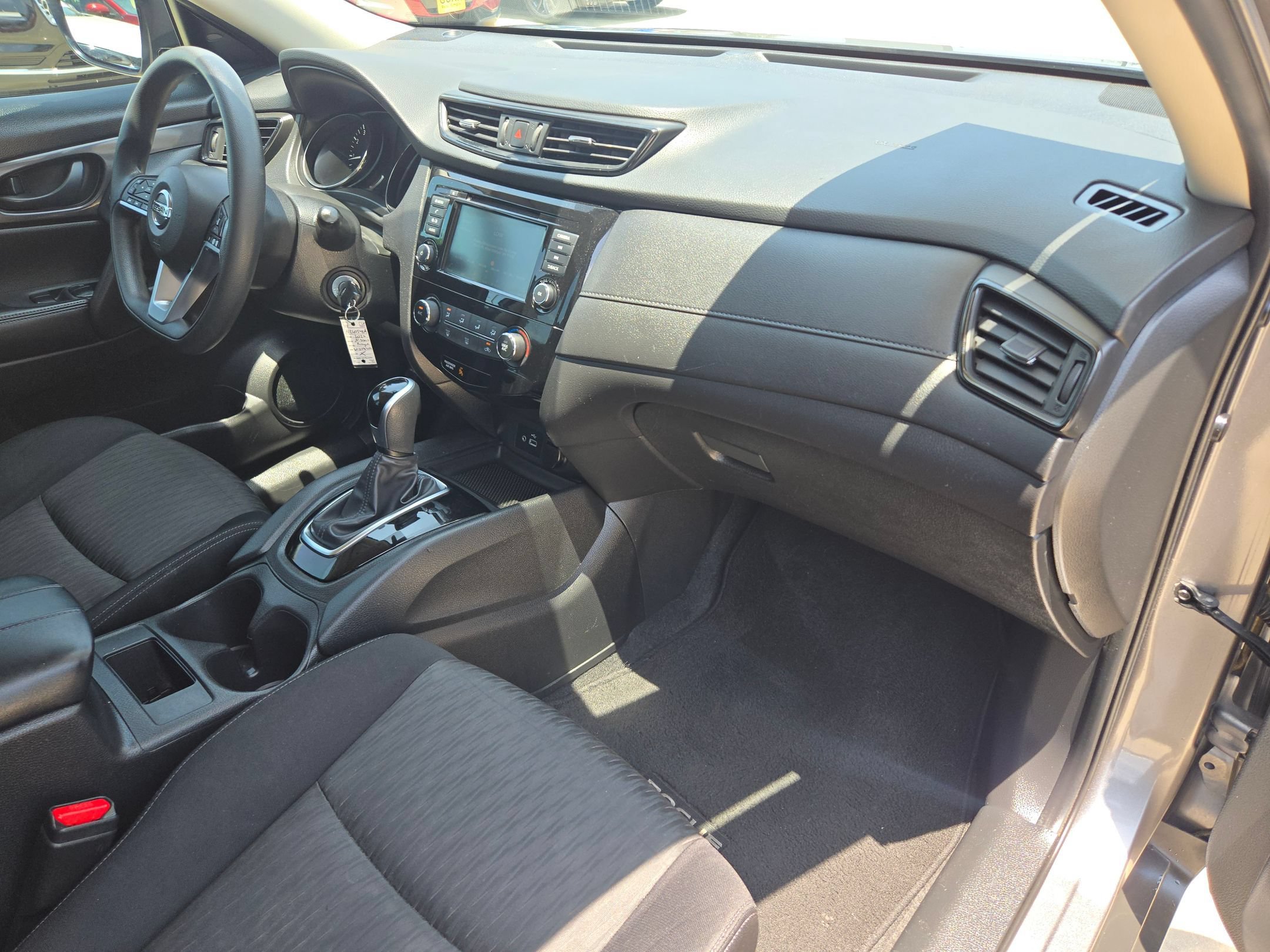 Certified 2020 Nissan Rogue S FWD image 28