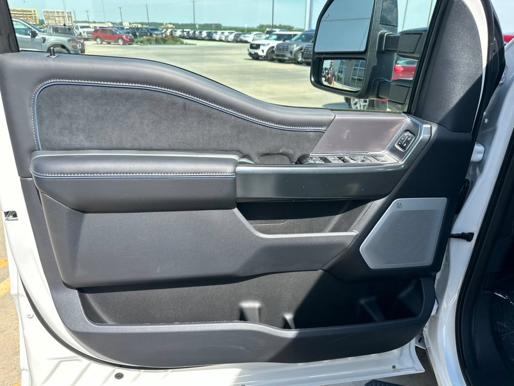 New 2026 Ford F250 Platinum AWD/4WD image 11