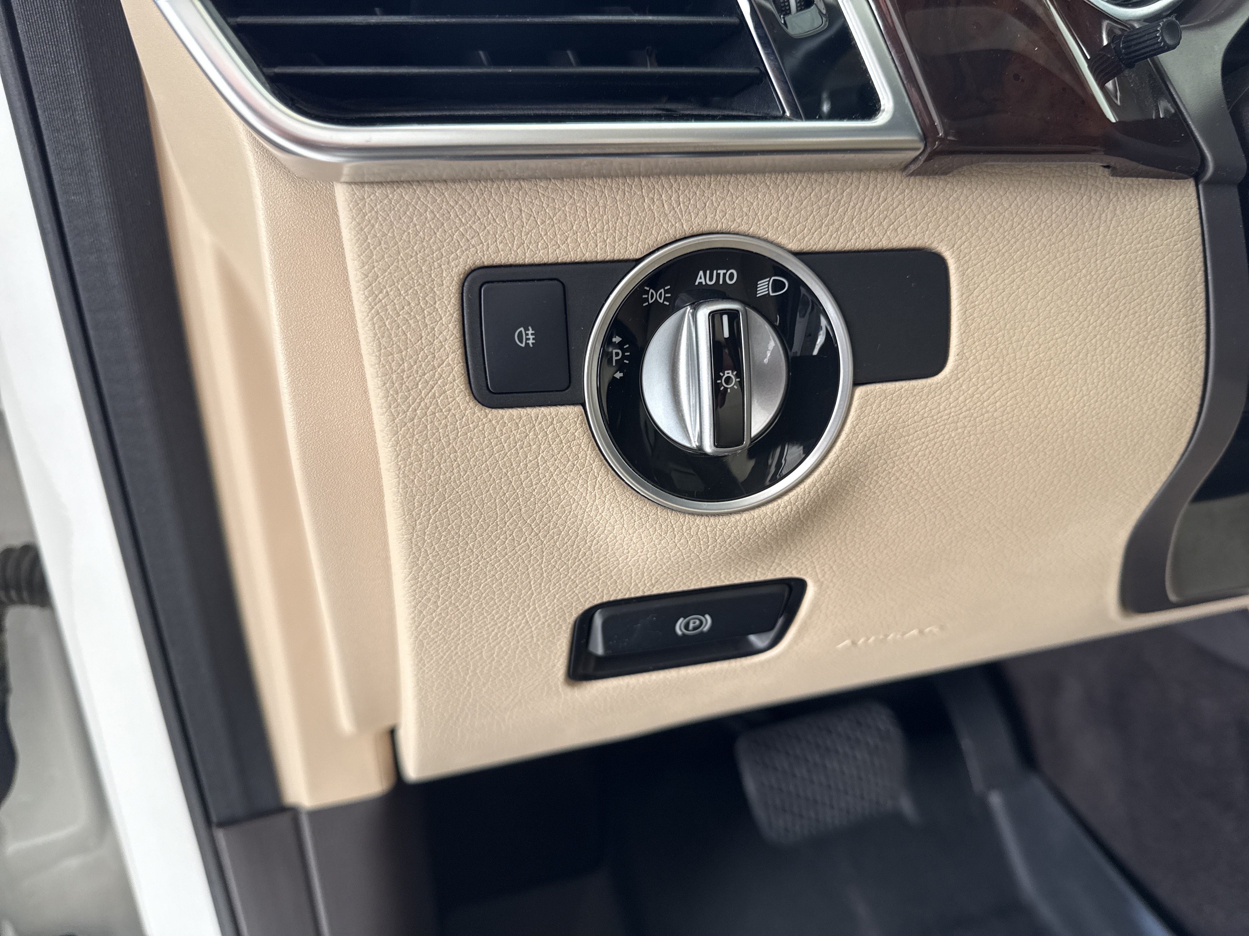 Used 2019 Mercedes-Benz GLS 450 4MATIC image 29