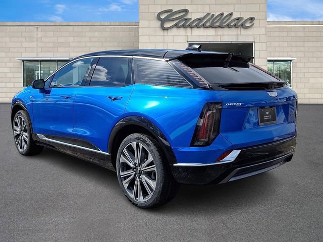 New 2026 Cadillac Optiq Luxury 2 image 4