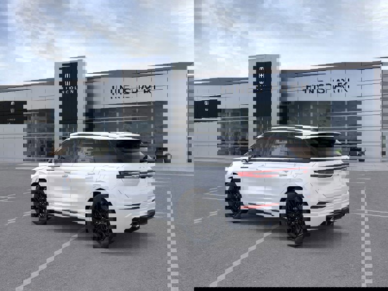 New 2026 Lincoln Corsair Premiere image 4