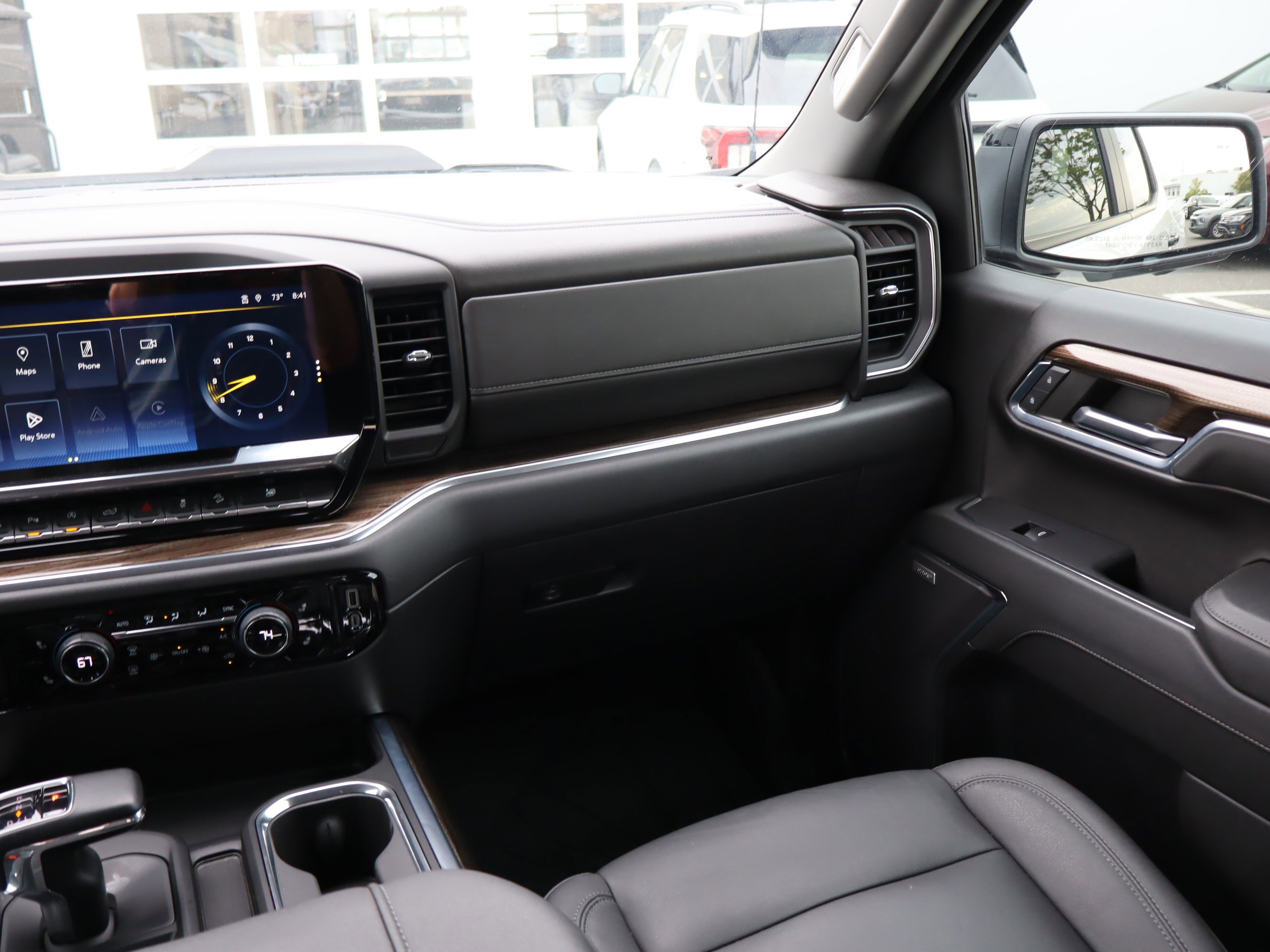 Used 2024 Chevrolet Silverado 1500 LT Trail Boss w/ LT Trail Boss Premium Package AWD/4WD image 16