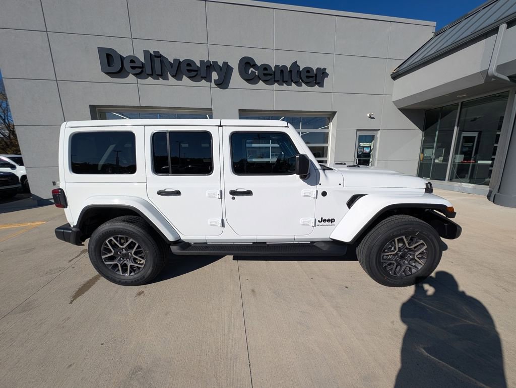 New 2026 Jeep Wrangler Sahara image 5