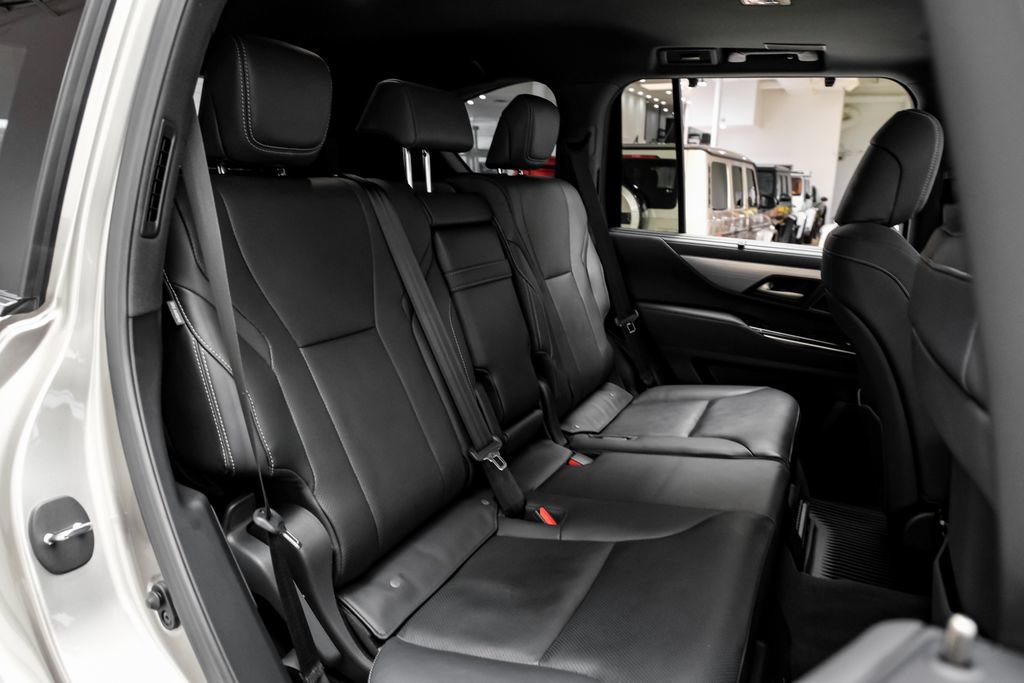 Used 2024 Lexus LX 600 F Sport AWD/4WD image 38
