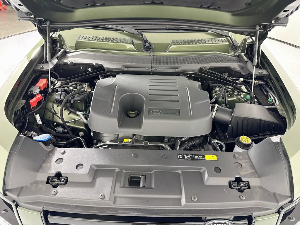 New 2026 Land Rover Defender 110 X-Dynamic SE AWD/4WD image 29