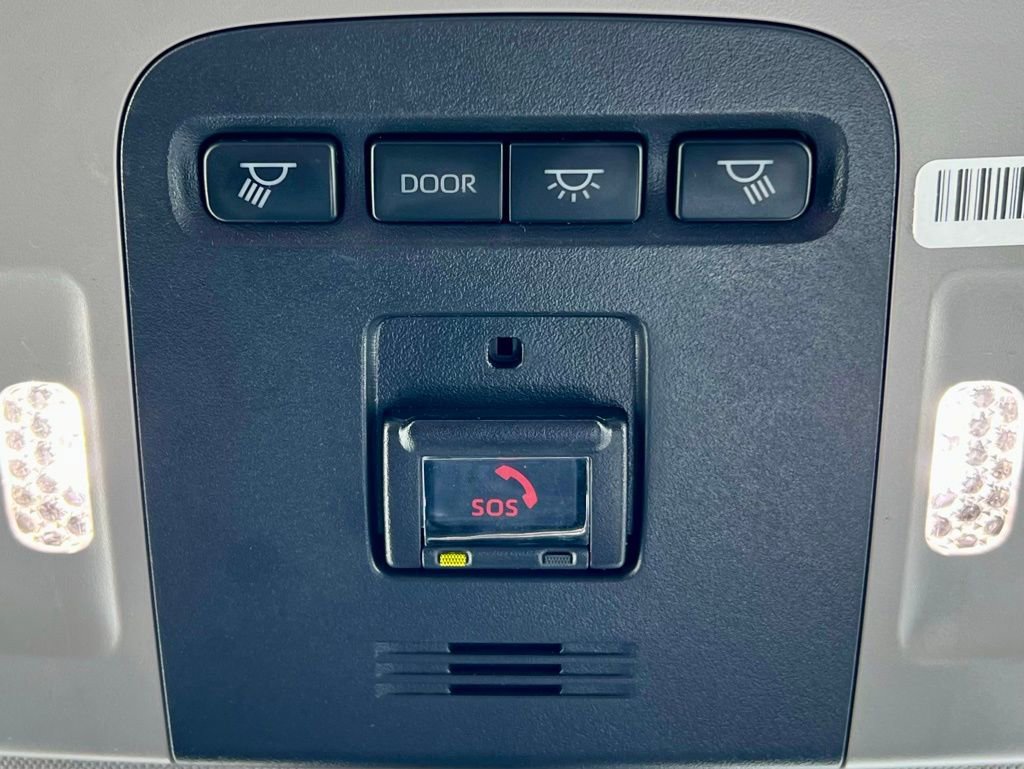 Used 2023 Toyota Camry XSE image 28