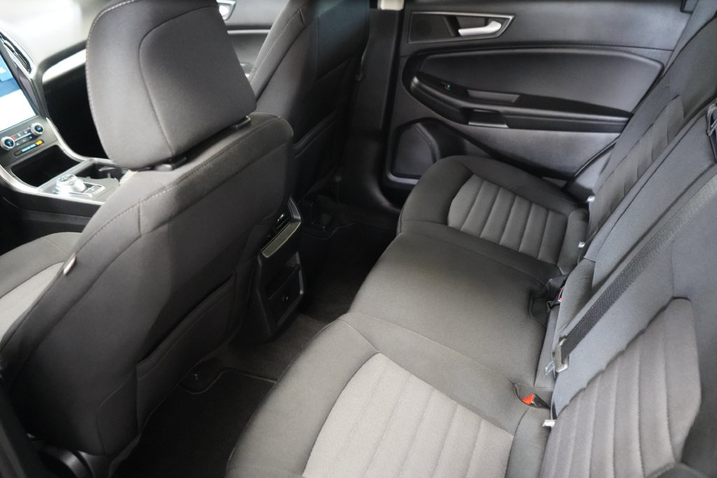 Certified 2024 Ford Edge SE w/ Black Appearance Package AWD/4WD image 28