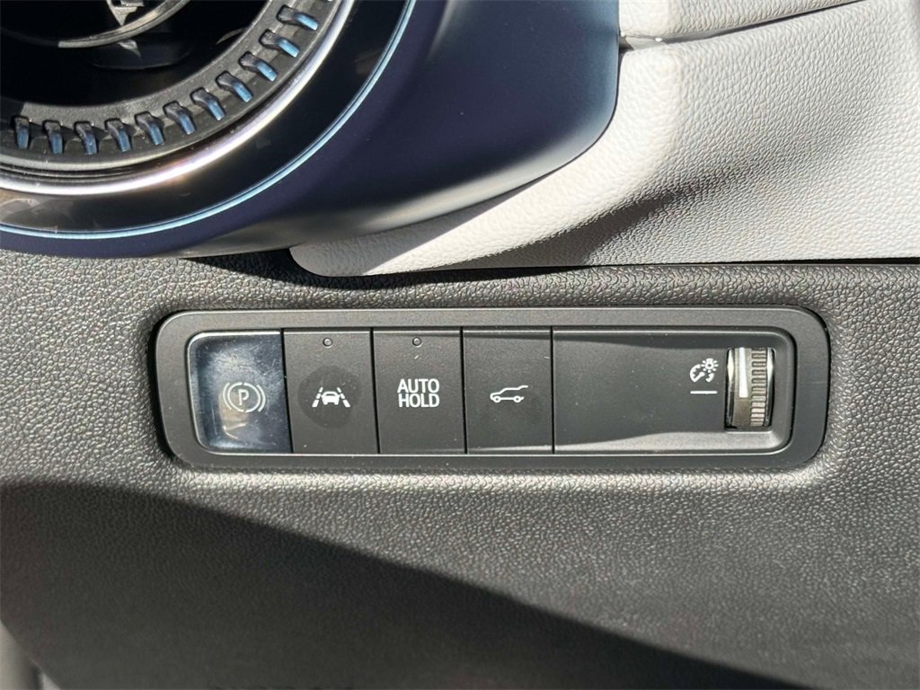 Used 2024 Chevrolet Equinox EV LT image 26