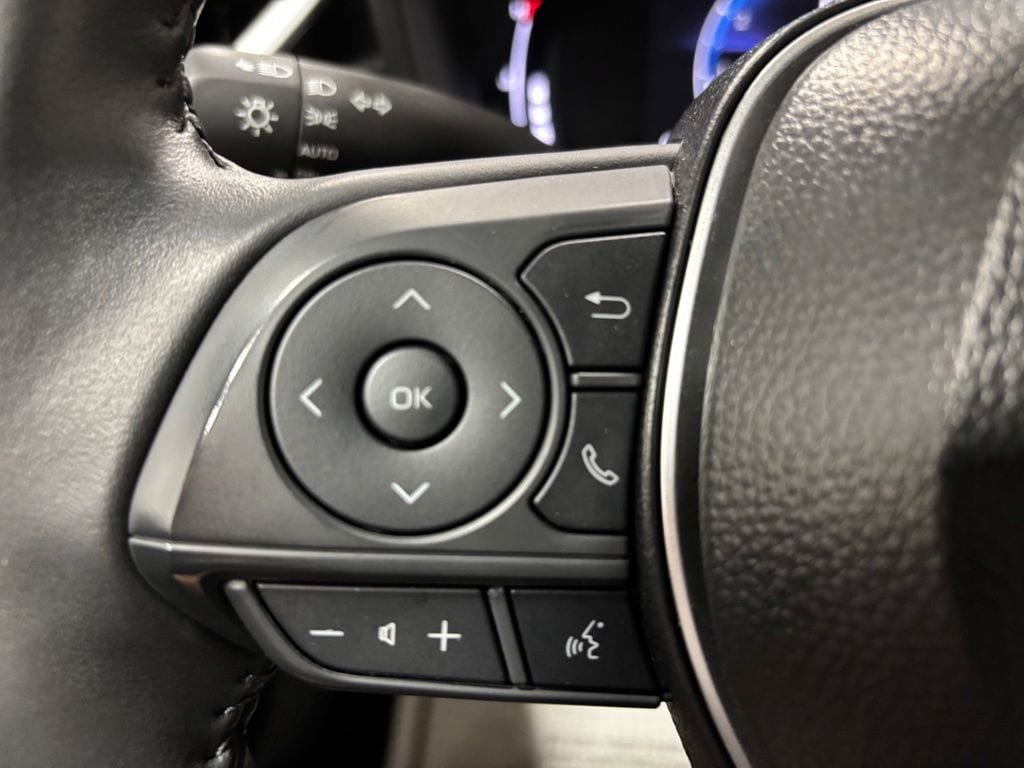 Used 2026 Toyota Corolla SE FWD image 19