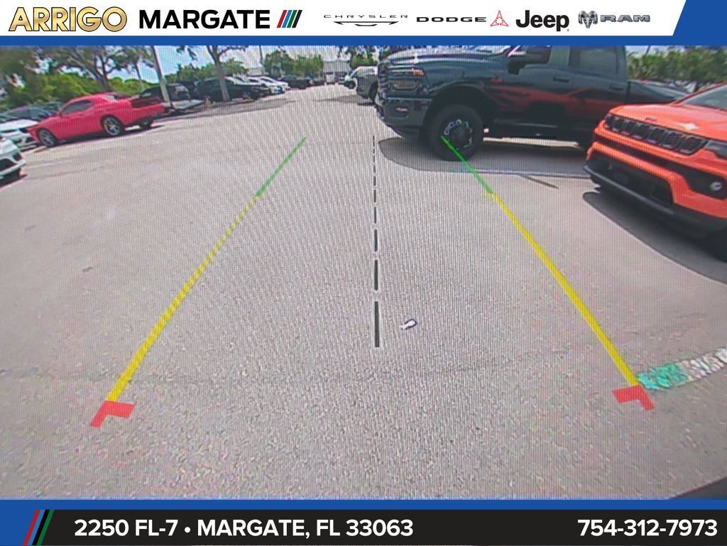 Used 2025 Jeep Wrangler Unlimited Sahara AWD/4WD image 21