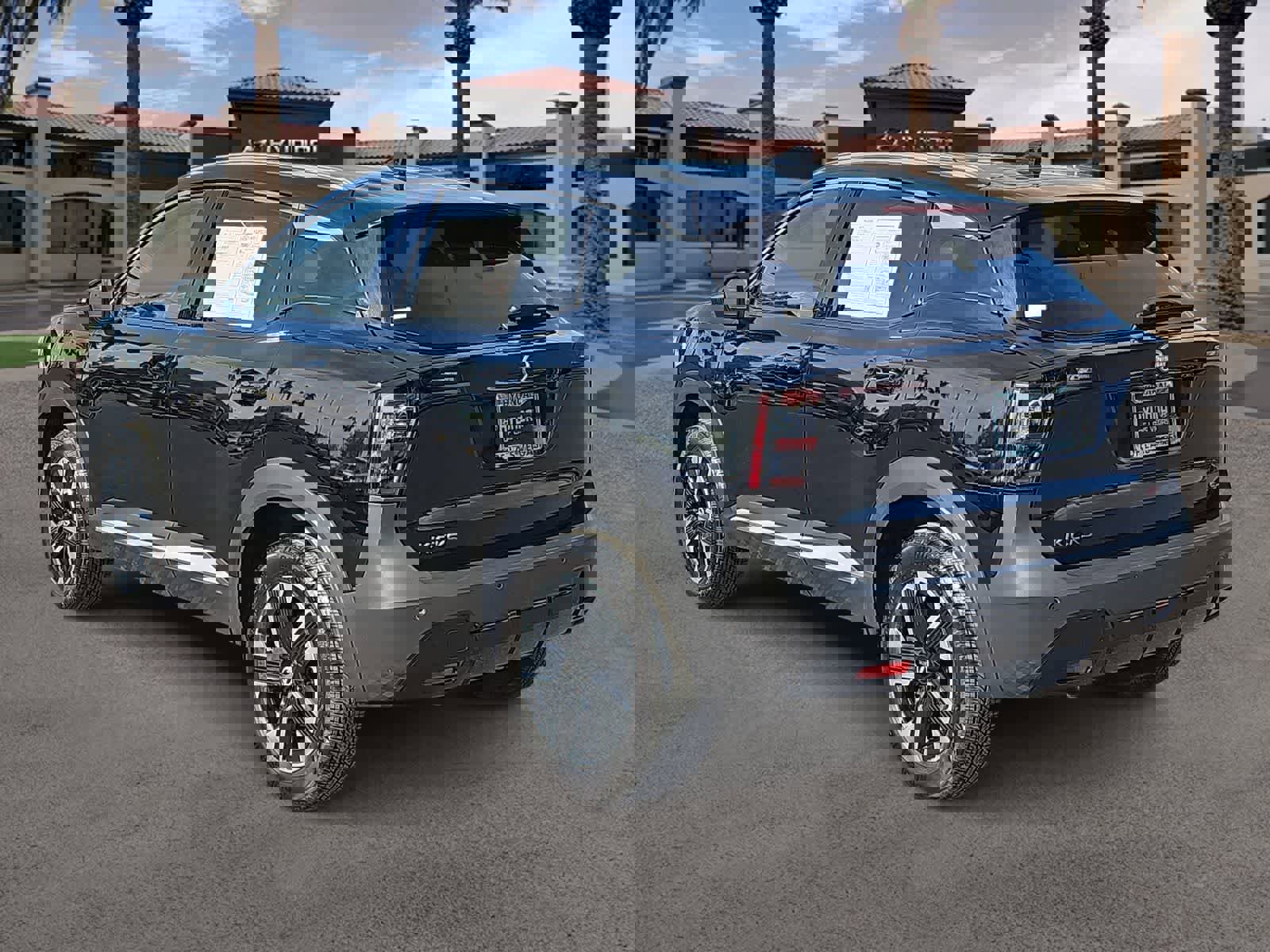 Used 2025 Nissan Kicks SR FWD image 6