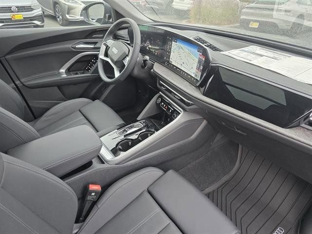 Used 2025 Audi Q5 Premium Plus w/ Premium Plus image 19
