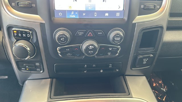 Used 2024 RAM 1500 Warlock AWD/4WD image 14
