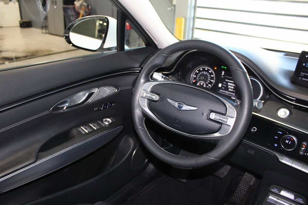 Used 2023 Genesis GV70 2.5T w/ Select Package image 26