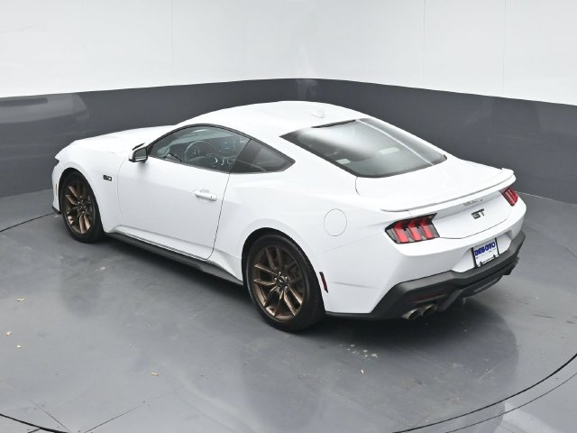 Used 2025 Ford Mustang GT Premium RWD image 39