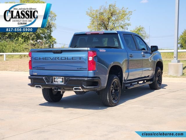 Used 2024 Chevrolet Silverado 1500 Custom Trail Boss w/ LPO, Dark Essentials Package AWD/4WD image 10