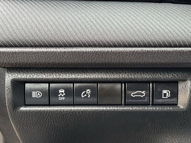 Used 2025 Toyota Camry SE image 18