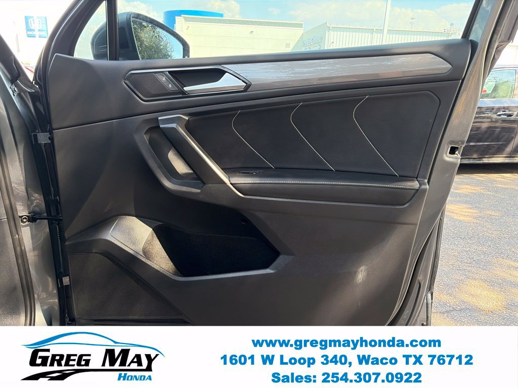 Used 2023 Volkswagen Tiguan SE FWD image 12