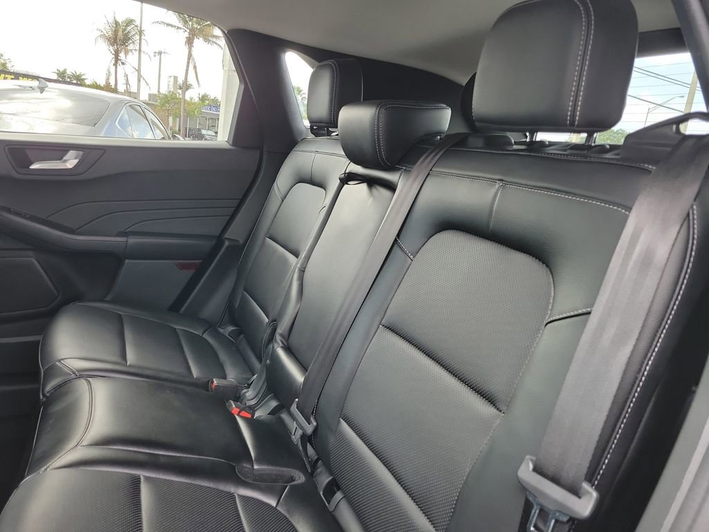 Used 2022 Ford Escape SEL image 15