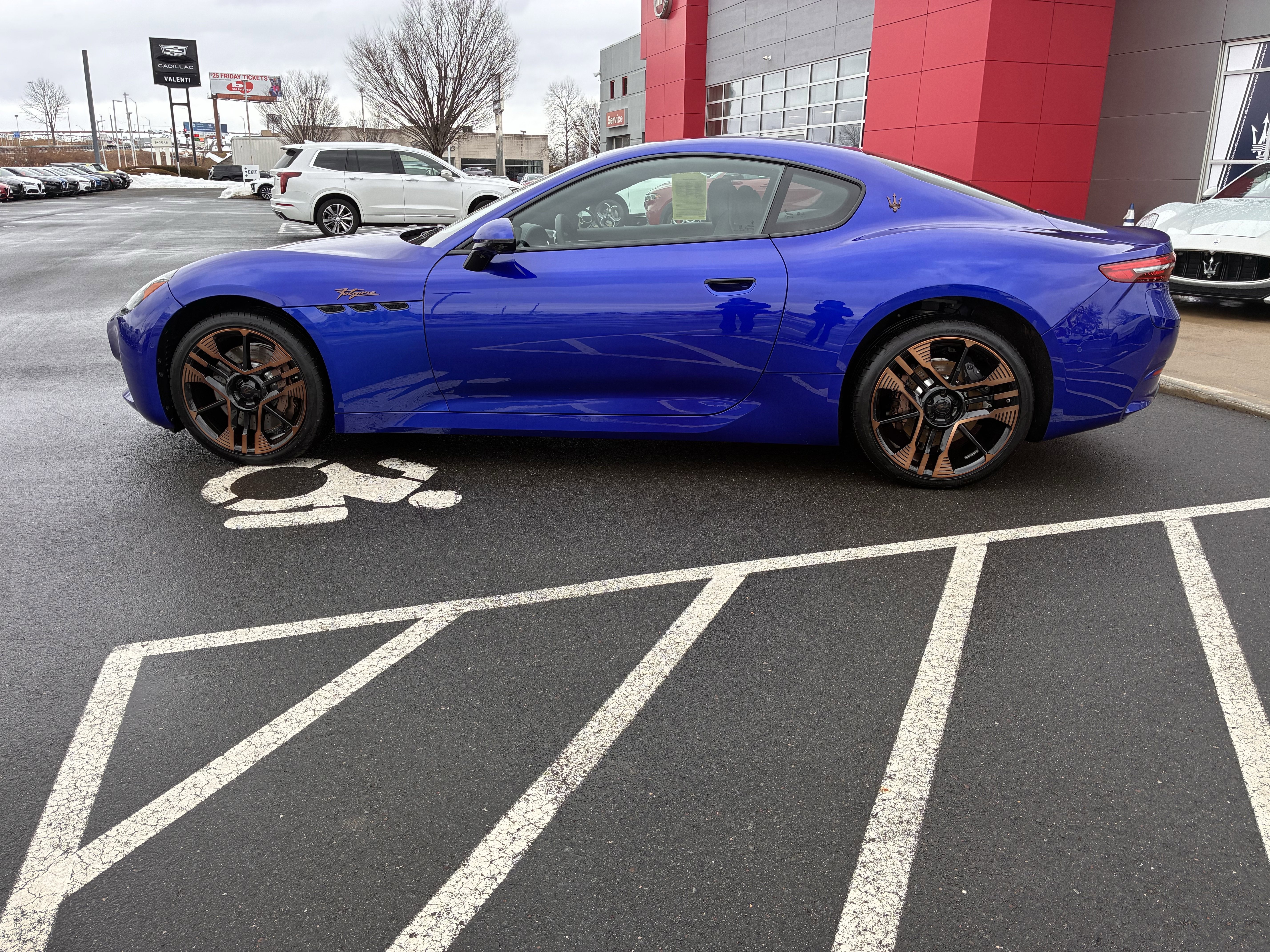 Used 2025 Maserati GranTurismo Folgore image 6