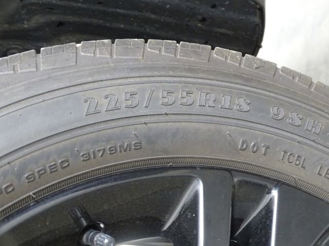 Used 2024 Chevrolet Trax ACTIV w/ Sunroof Package image 37