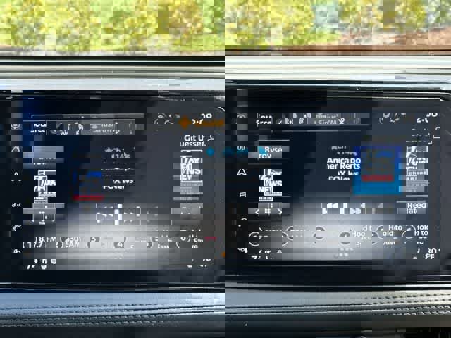 Used 2023 Nissan Ariya FWD image 11