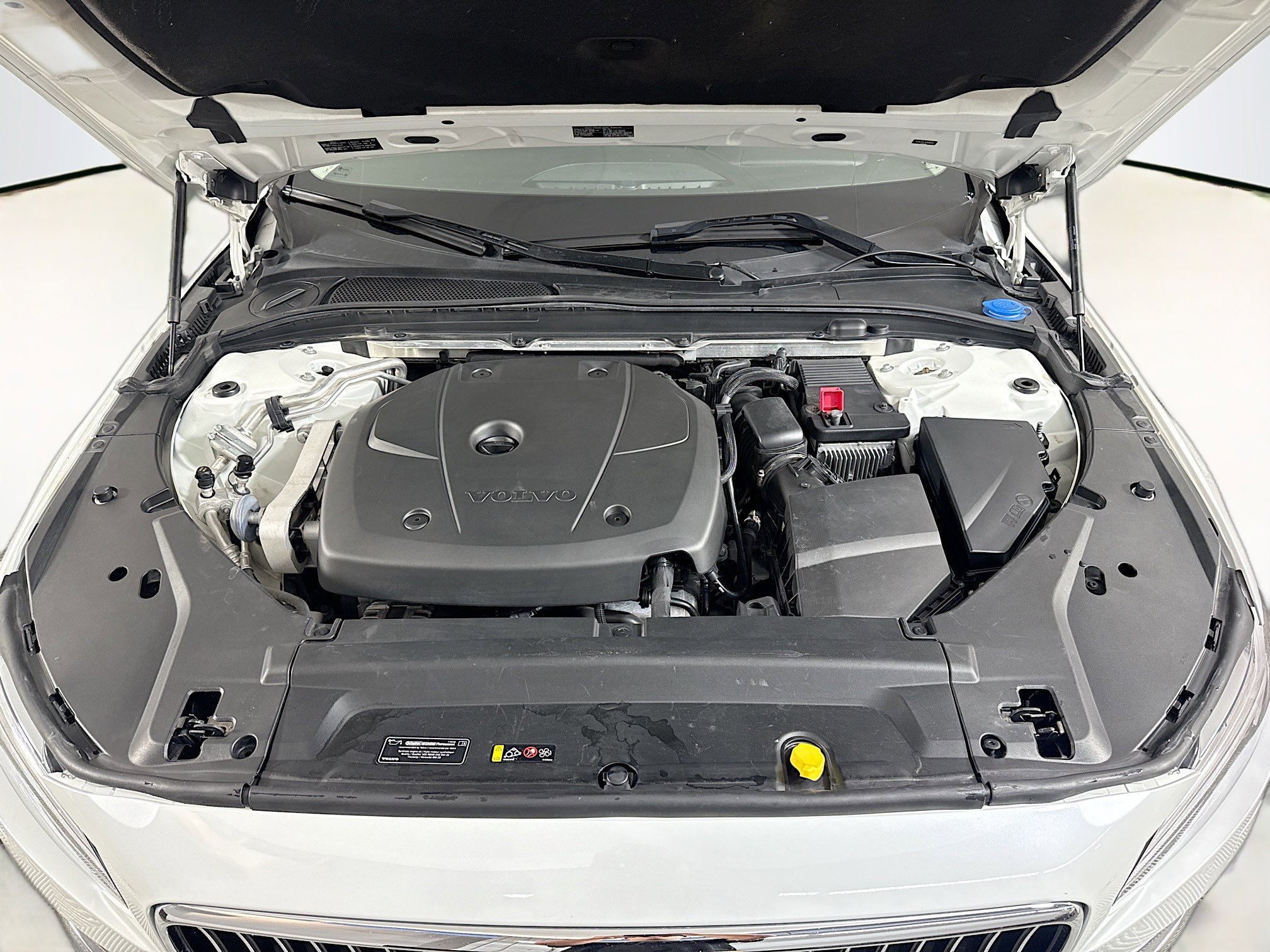 Used 2017 Volvo S90 T6 Inscription w/ Vision Package image 39