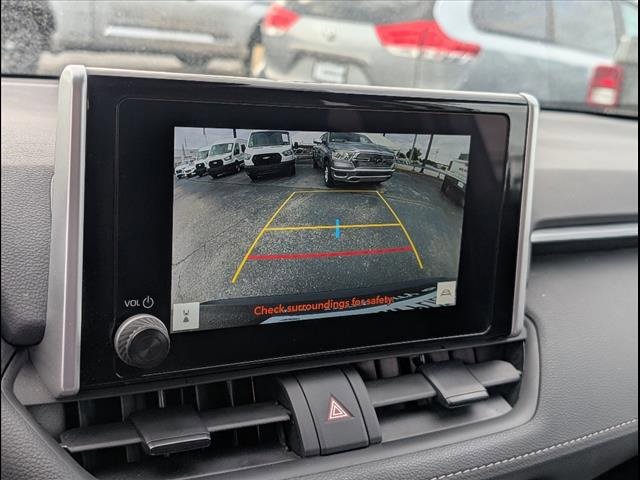 Used 2024 Toyota RAV4 XLE image 5