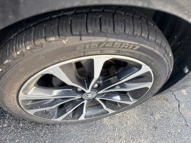 Used 2017 Toyota Corolla SE w/ Carpet Mat Package (TMS) FWD image 15