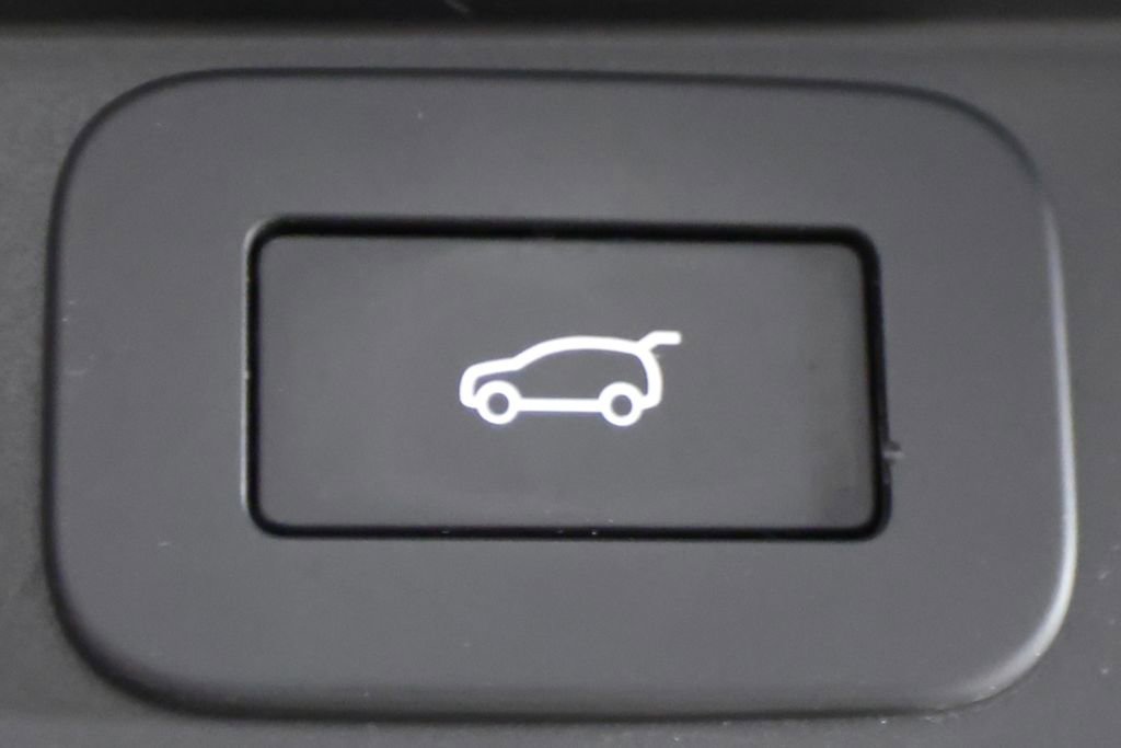 Used 2024 Land Rover Range Rover SE image 14