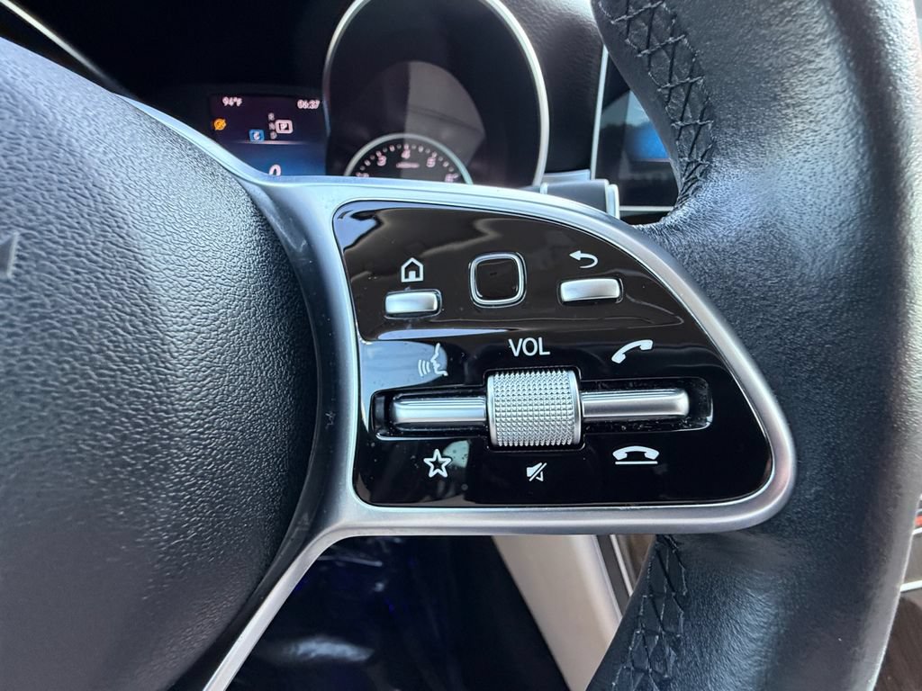 Used 2020 Mercedes-Benz C 300 Sedan w/ Premium Package image 24