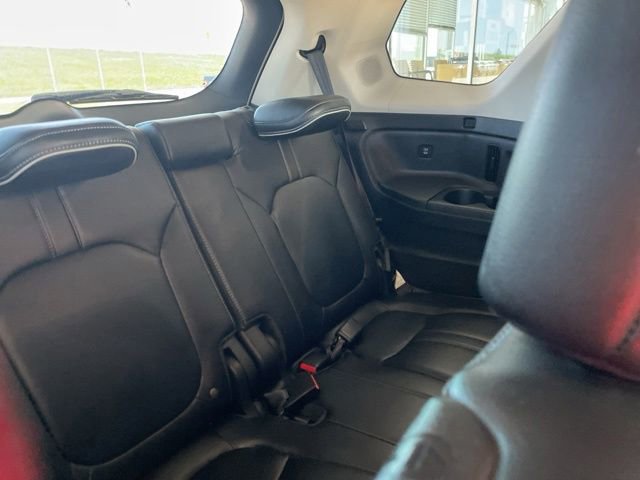 Used 2025 Honda Pilot Elite image 14
