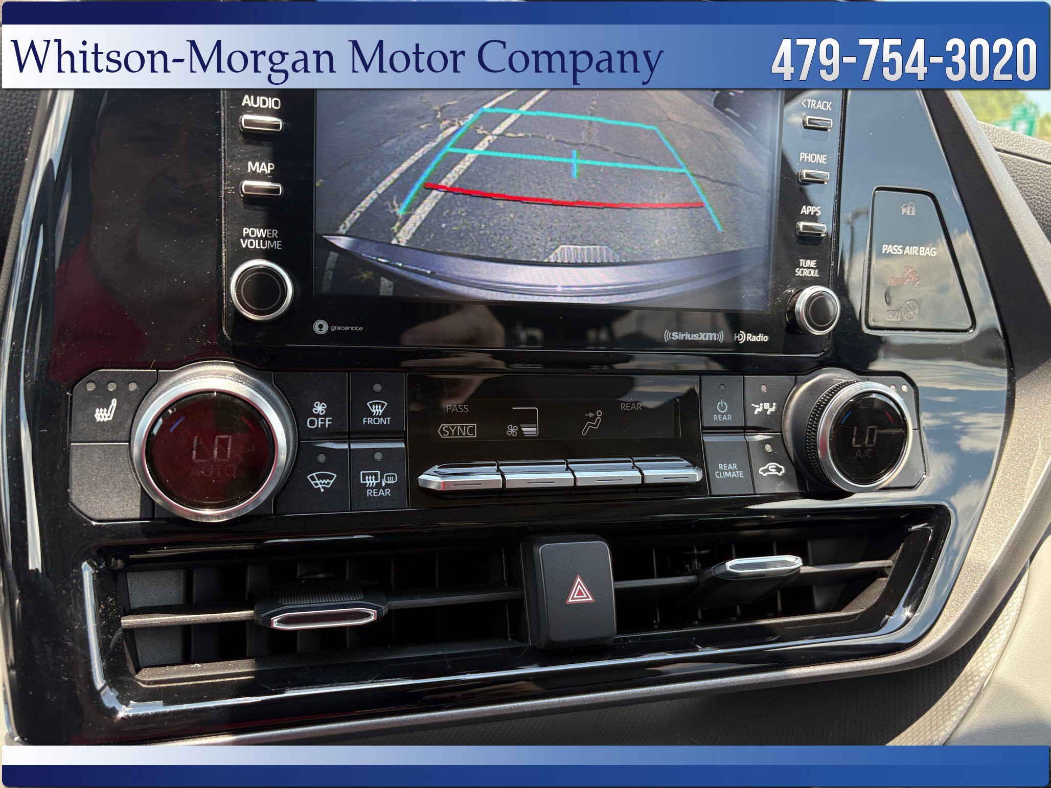 Used 2022 Toyota Highlander XLE AWD/4WD image 31