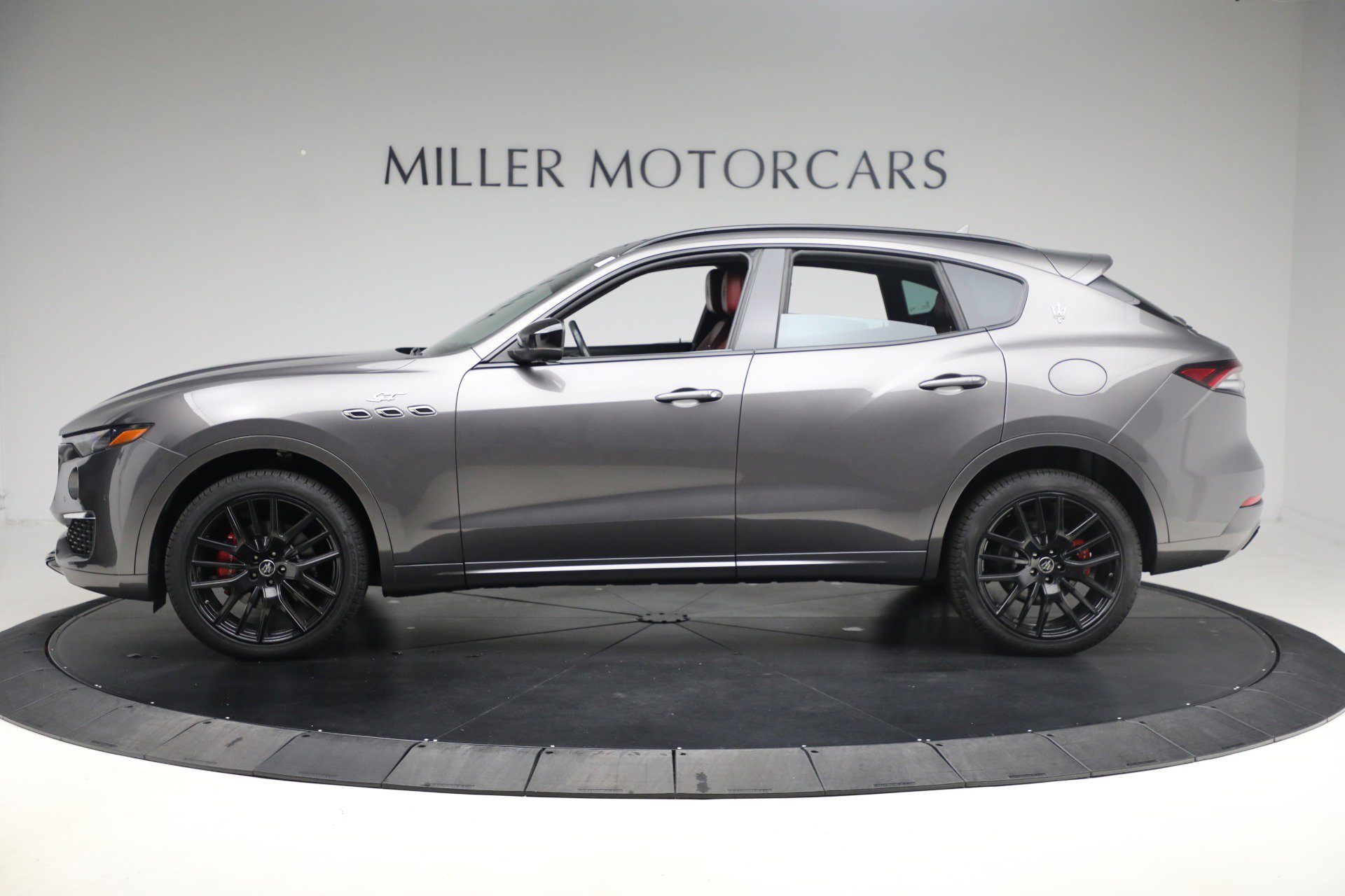 Certified 2022 Maserati Levante GT image 2