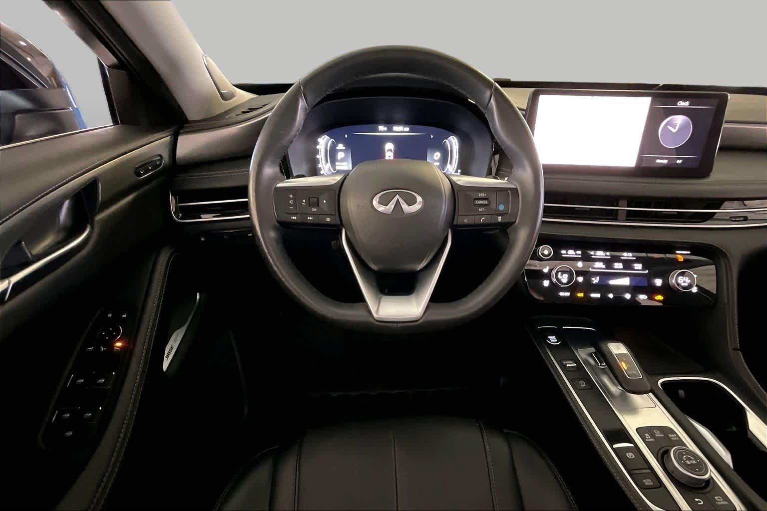 Used 2023 INFINITI QX60 Luxe w/ Vision Package FWD image 5