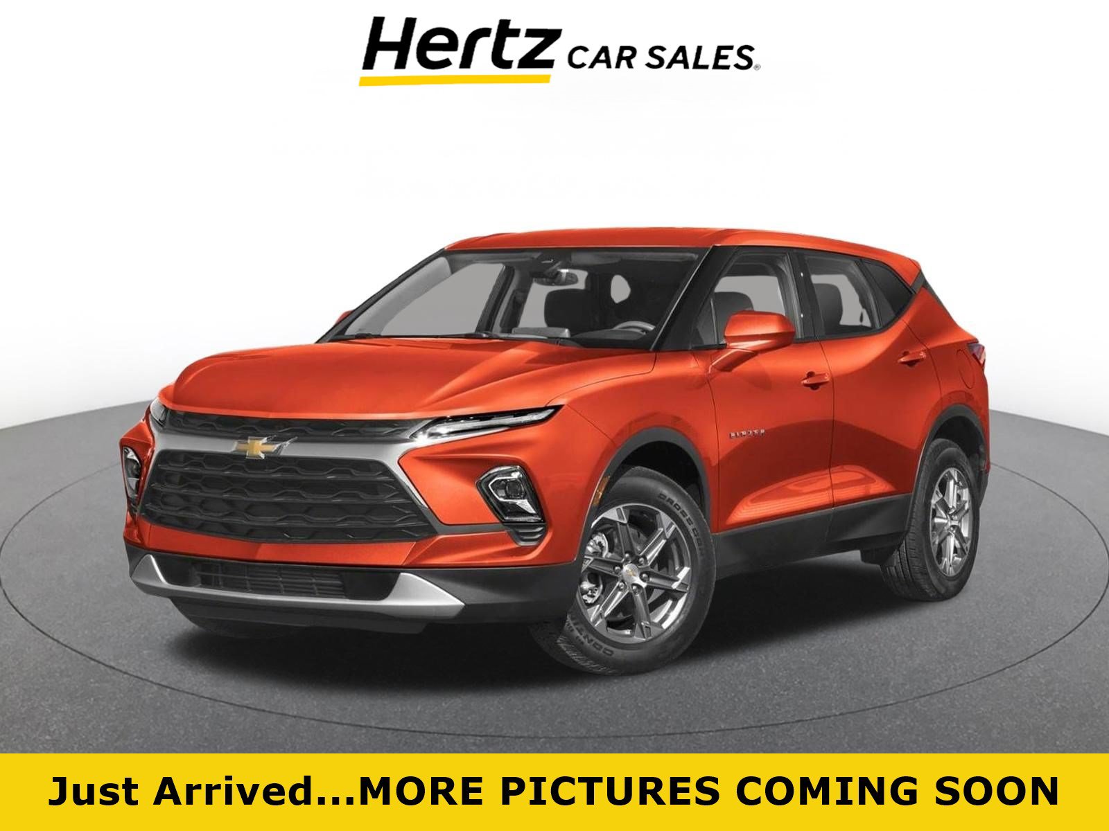Used 2025 Chevrolet Blazer LT FWD image 1