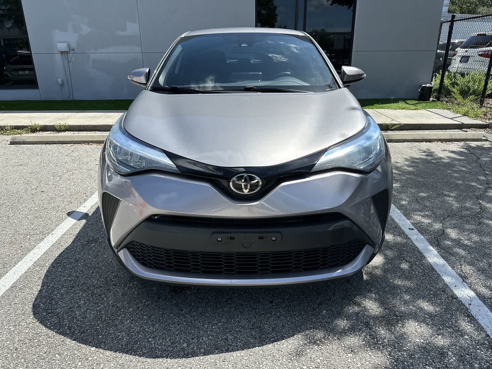 Used 2020 Toyota C-HR XLE FWD image 12
