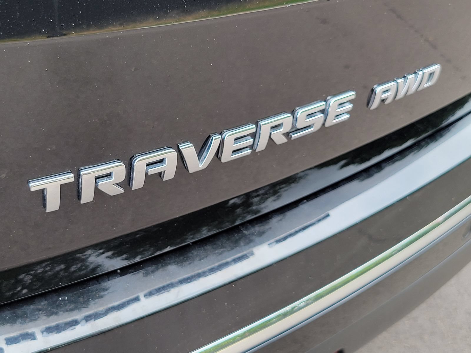 Used 2019 Chevrolet Traverse High Country w/ LPO, Floor Liner Package AWD/4WD image 34
