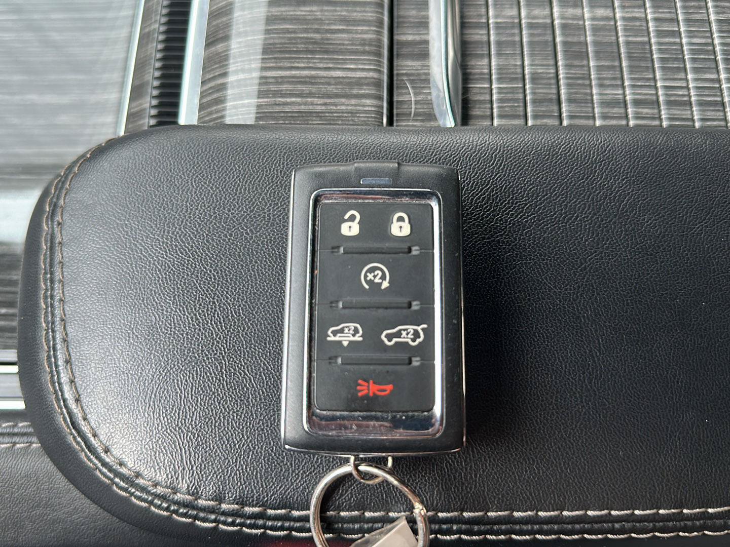 Used 2022 Jeep Wagoneer Series III w/ Convenience Group I AWD/4WD image 34