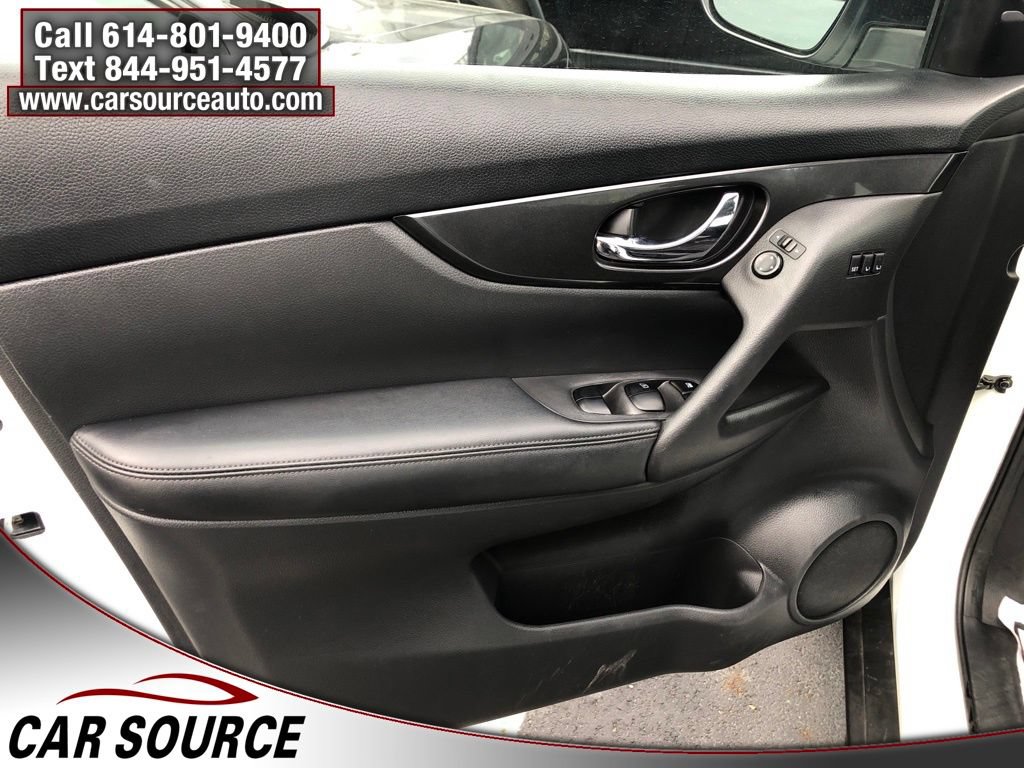 Used 2018 Nissan Rogue SV w/ Premium Package AWD/4WD image 15