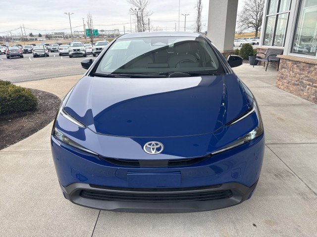 Used 2023 Toyota Prius LE image 3
