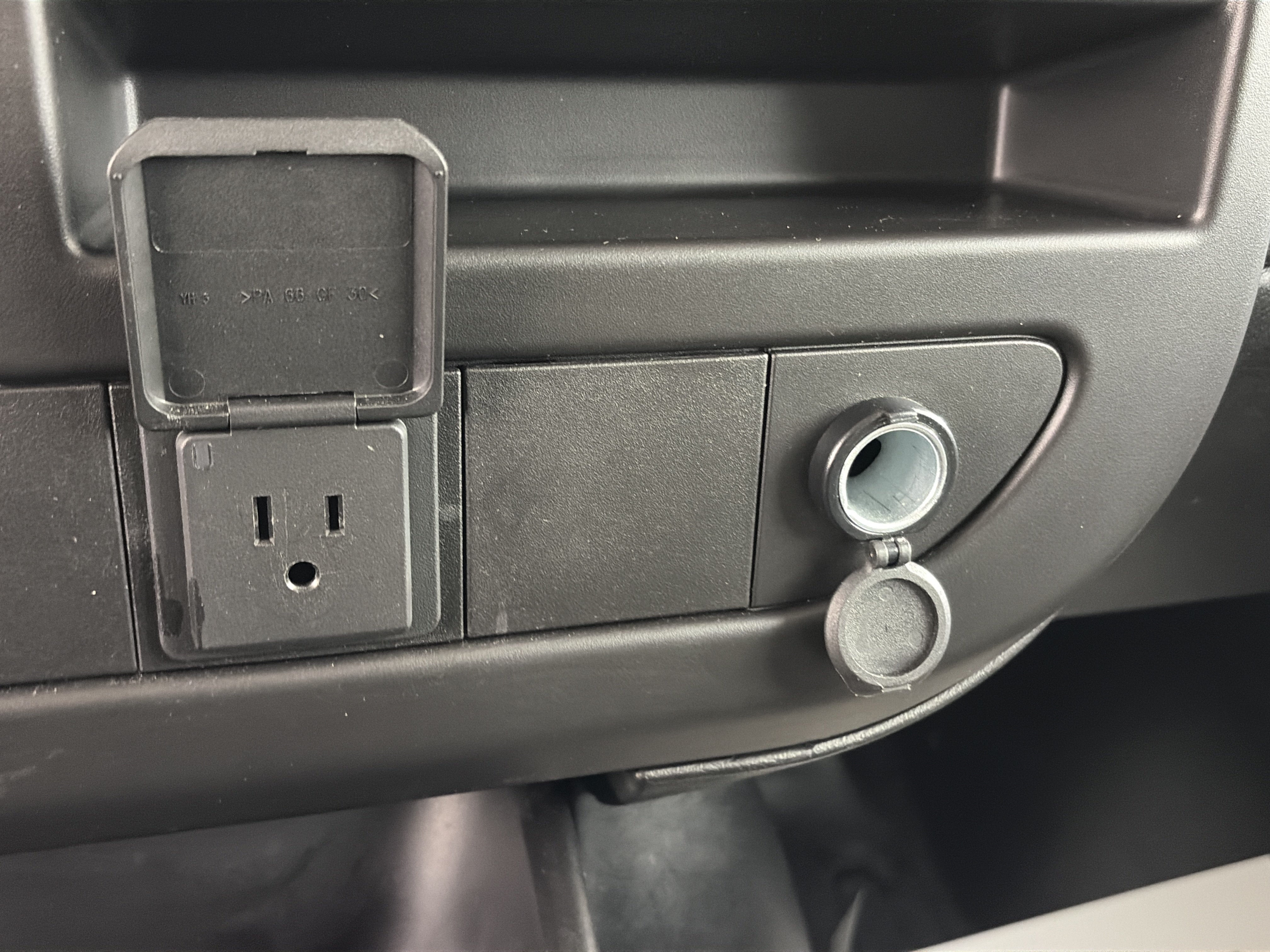 Used 2021 Chevrolet Express 2500 w/ Driver Convenience Package RWD image 22