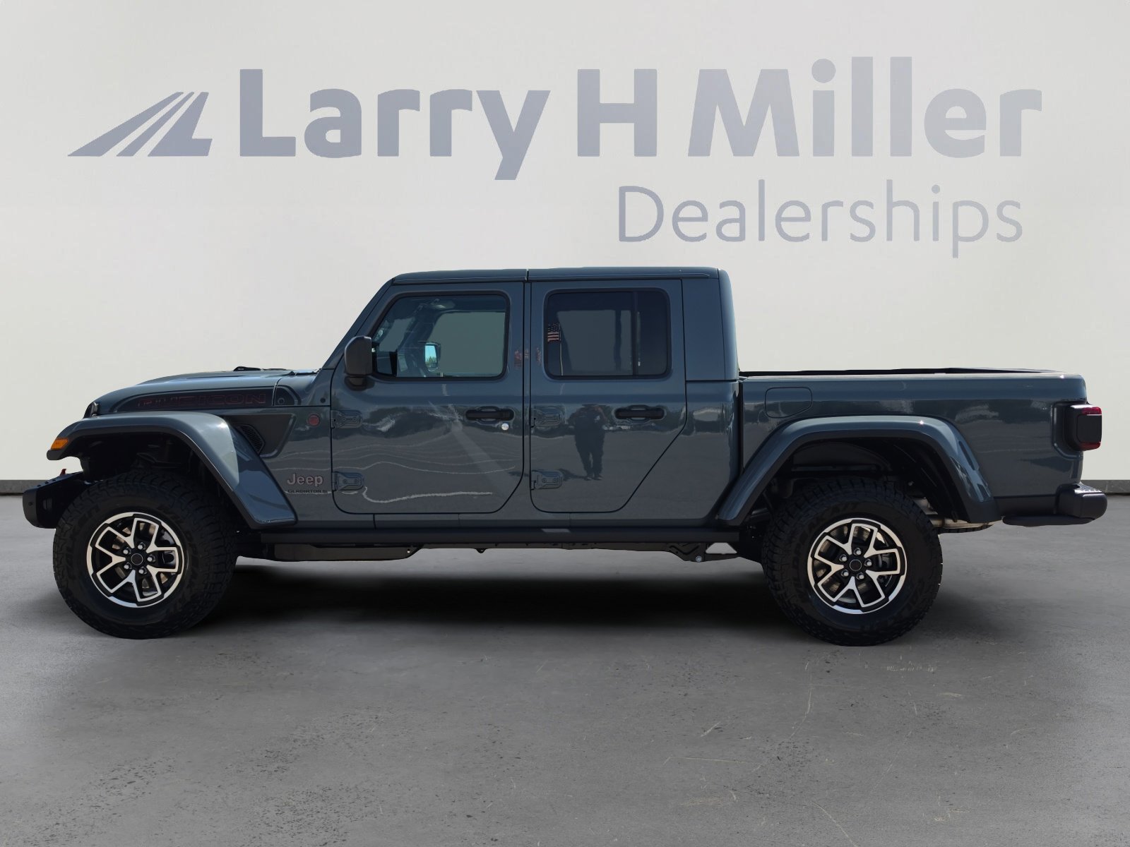 New 2026 Jeep Gladiator Rubicon AWD/4WD image 2