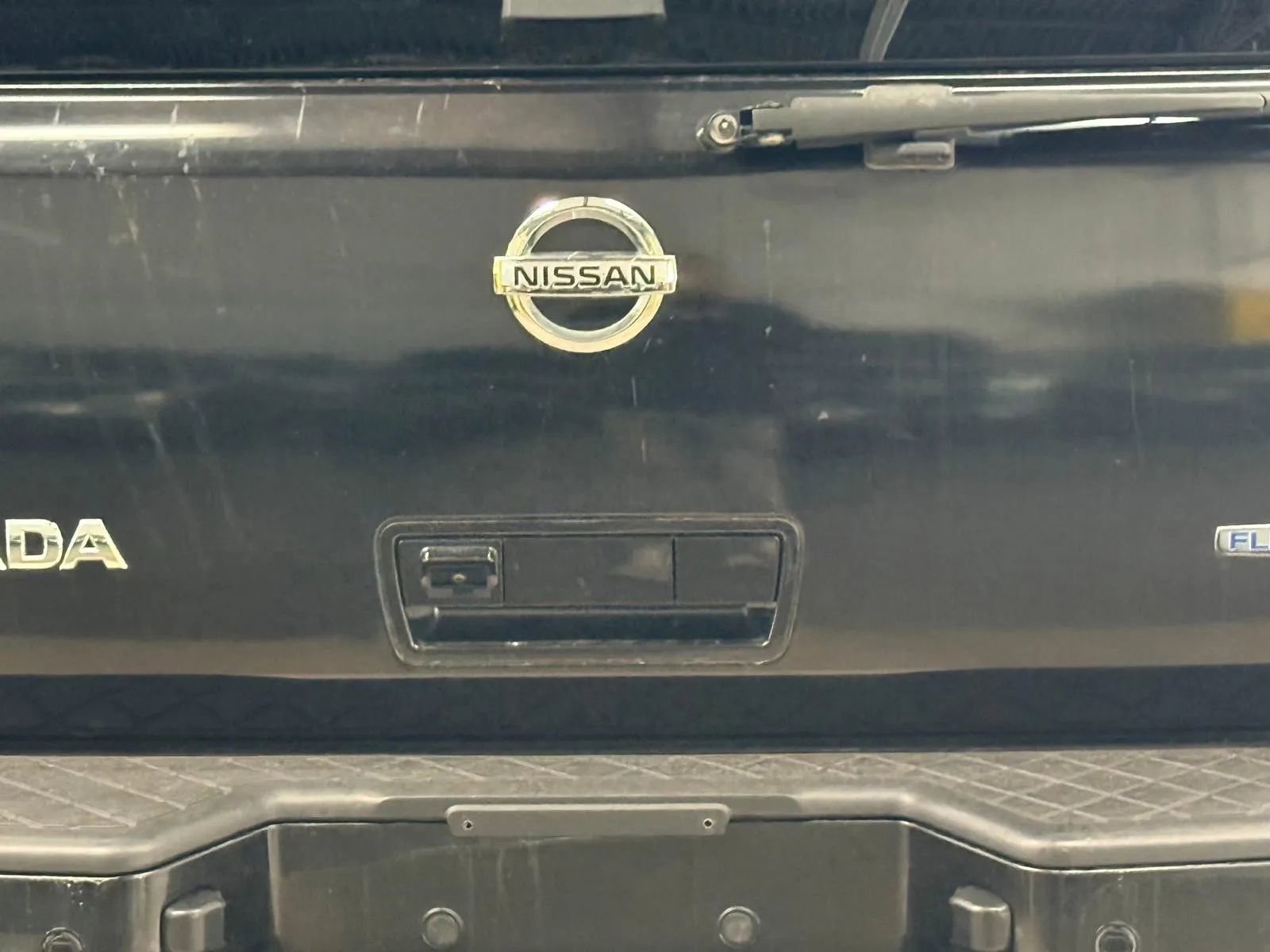 Used 2014 Nissan Armada SV AWD/4WD image 11