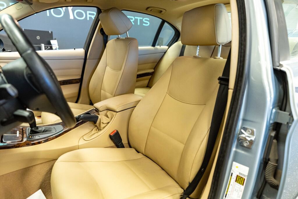 Used 2008 BMW 335xi Sedan image 11
