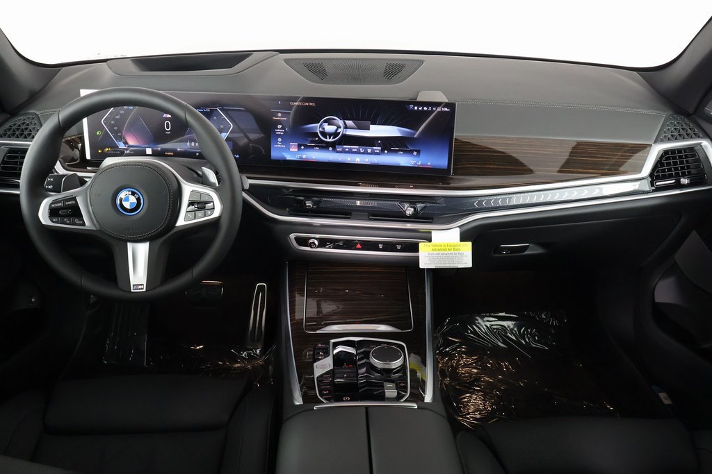 New 2026 BMW X5 xDrive50e w/ M Sport Package AWD/4WD image 4