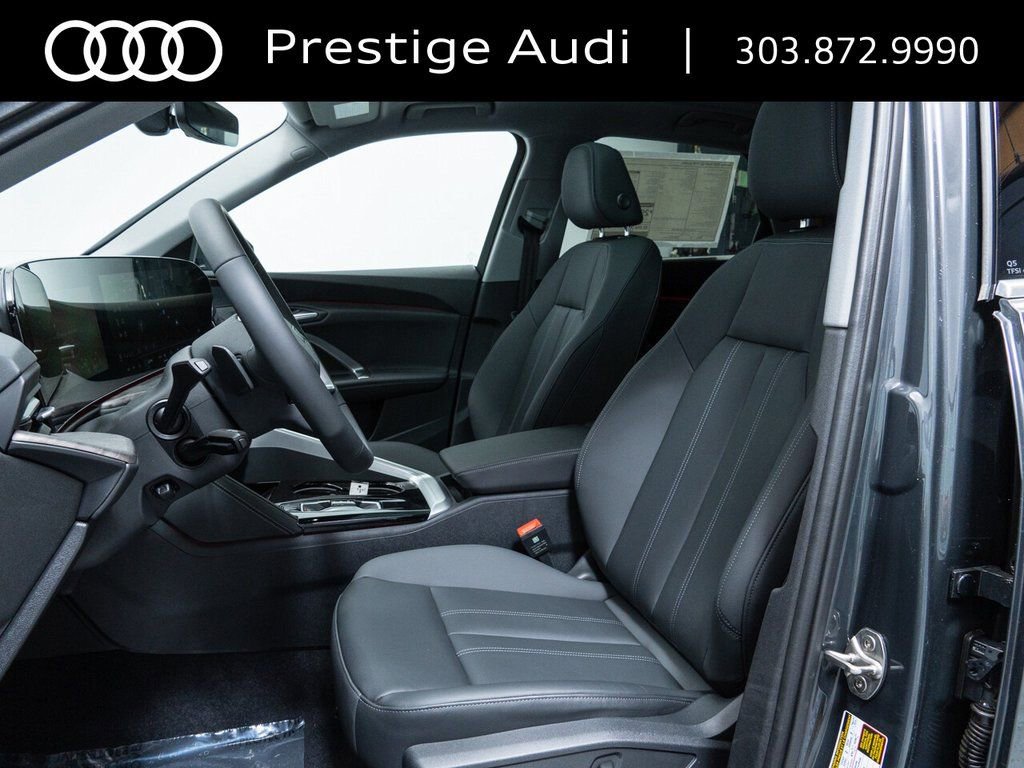Used 2025 Audi Q5 Premium w/ Convenience Package image 5