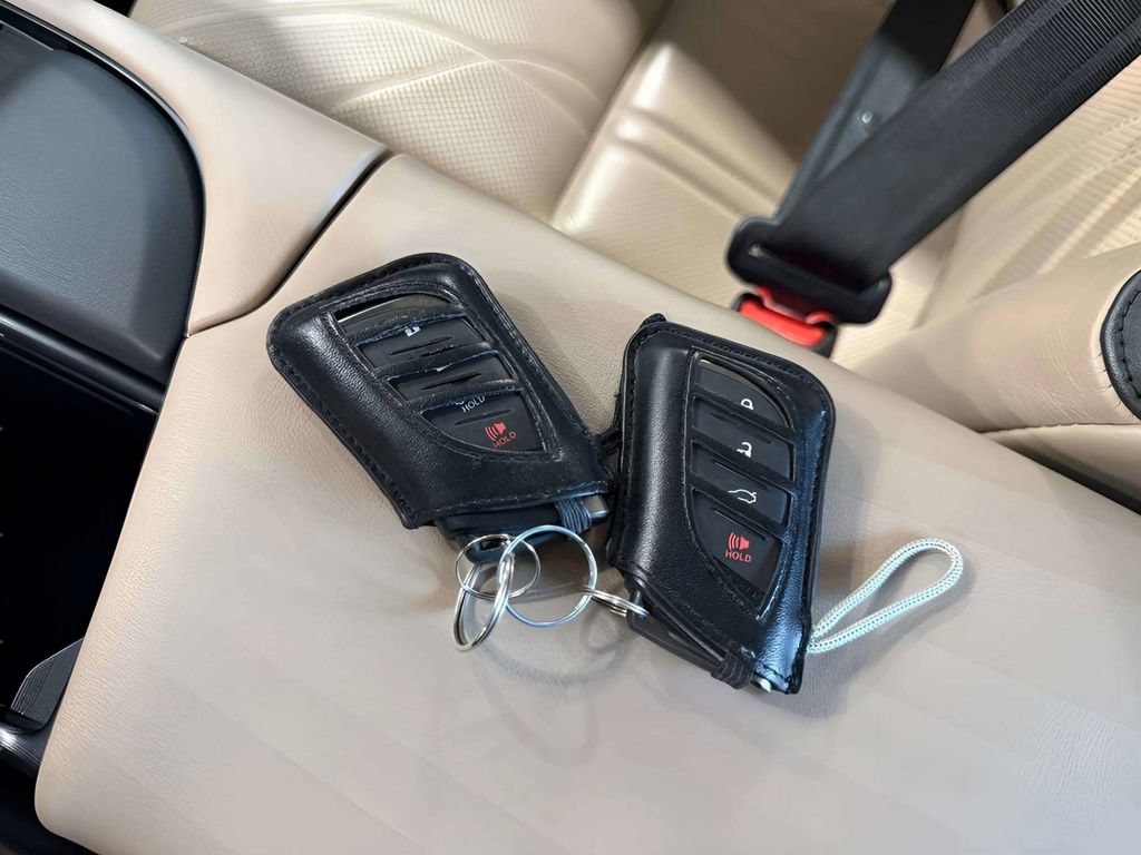 Used 2019 Lexus ES 350 w/ Accessory Package FWD image 43