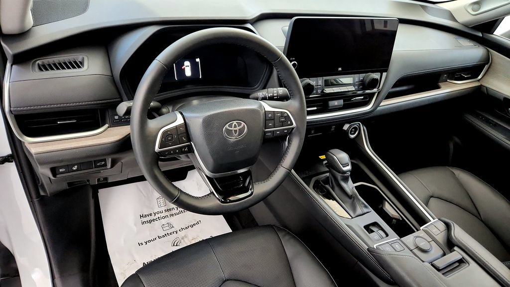 Certified 2025 Toyota Grand Highlander FWD image 32