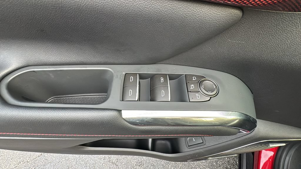 Used 2026 Chevrolet Traverse RS w/ LPO, Floor Liner Package AWD/4WD image 14